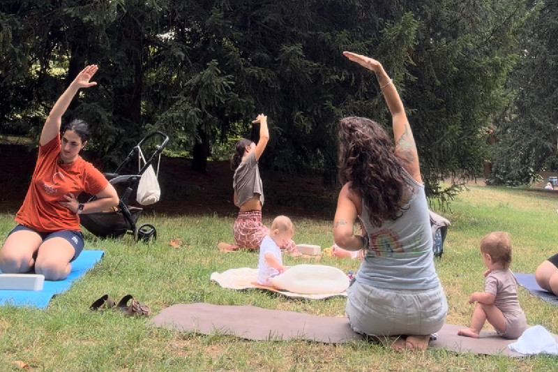 corsi-di-yoga-post-parto-varese-002